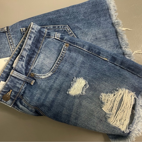 NWT True Craft High Rise Shorts - Picture 2 of 4